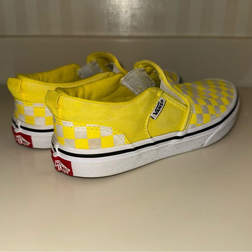 Vans Off The Wall Yellow And White Checkerboard Classic Slip On Skate Shoes - Picture 9 of 15
